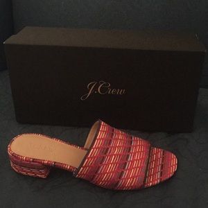 Adorable jcrew slides.